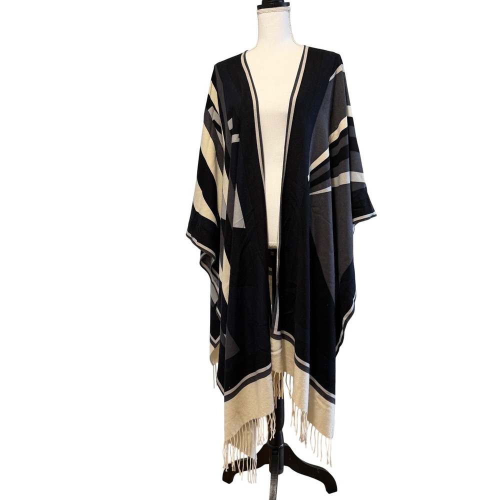 Emilio Pucci Firenze Geometric Pattern Cashmere Wool Shawl‎ Cape Made in Italy